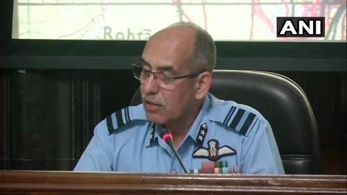 Phó Nguyên soái Không quân Ấn Độ RGK Kapoor nói có bằng chứng không thể bác được rằng Ấn Độ đã bắn rơi 1 chiếc F-16 của Pakistan. Ảnh: ANI