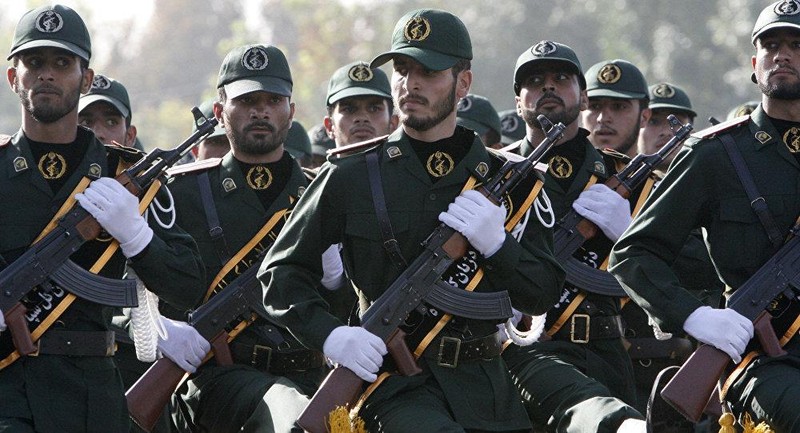 Thành viên Quân đoàn Vệ binh Cách mạng Iran trong một lễ diễu binh. Ảnh: REUTERS