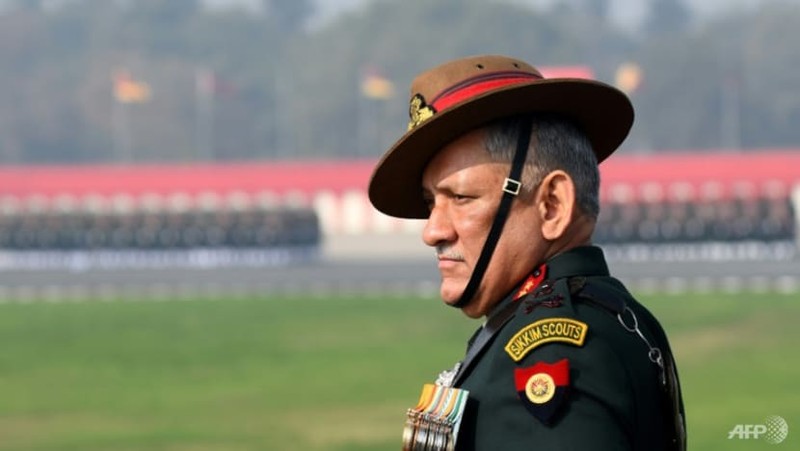 Trực thăng rơi, vợ chồng Tổng tham mưu trưởng quân đội Ấn Độ thiệt mạng  - ảnh 1