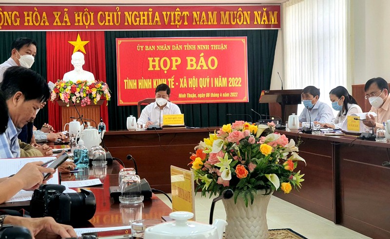 Chủ tịch Ninh Thuận yêu cầu điều tra nghi vấn chủ mỏ cát giả chữ ký người dân - ảnh 1