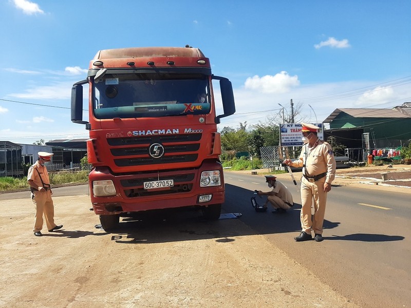 CSGT Đắk Nông: Không có vùng cấm xử phạt xe quá tải, quá khổ - ảnh 2