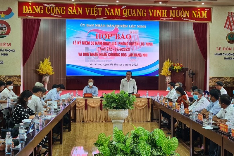Bình Phước: Huyện Lộc Ninh đón nhận Huân chương Độc lập hạng Nhì - ảnh 1