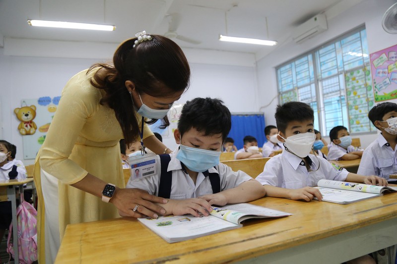 TP.HCM: Hơn 1 triệu học sinh ngày đầu trở lại học trực tiếp  - ảnh 6