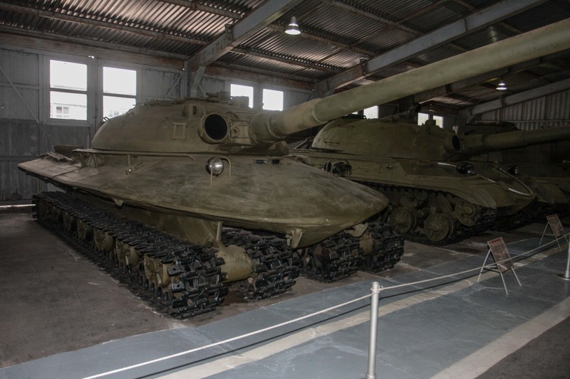Nga đưa xe tăng thời Liên Xô chịu được nổ hạt nhân hoạt động trở lại - ảnh 3