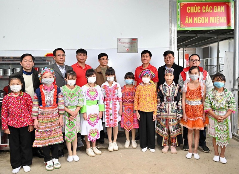 Dai-ichi Life Việt Nam hỗ trợ 500 triệu đồng cho trẻ em Mèo Vạc, Hà Giang - ảnh 2