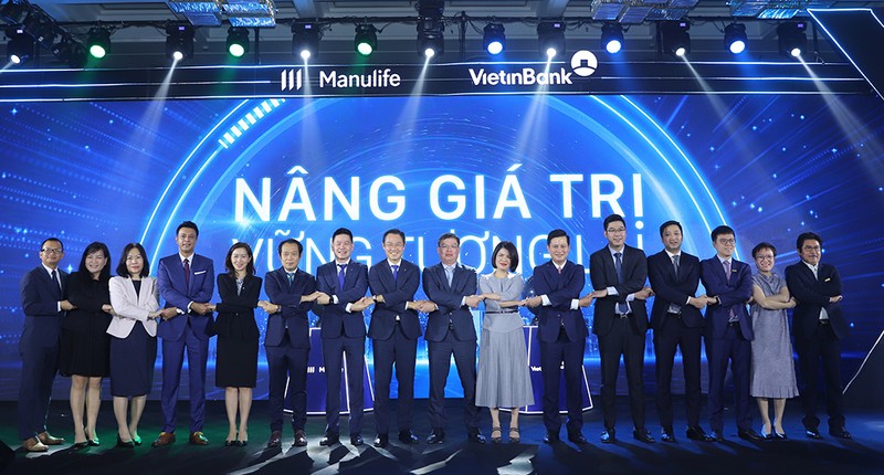 Manulife Việt Nam và VietinbBank “kết duyên độc quyền” 16 năm - ảnh 1