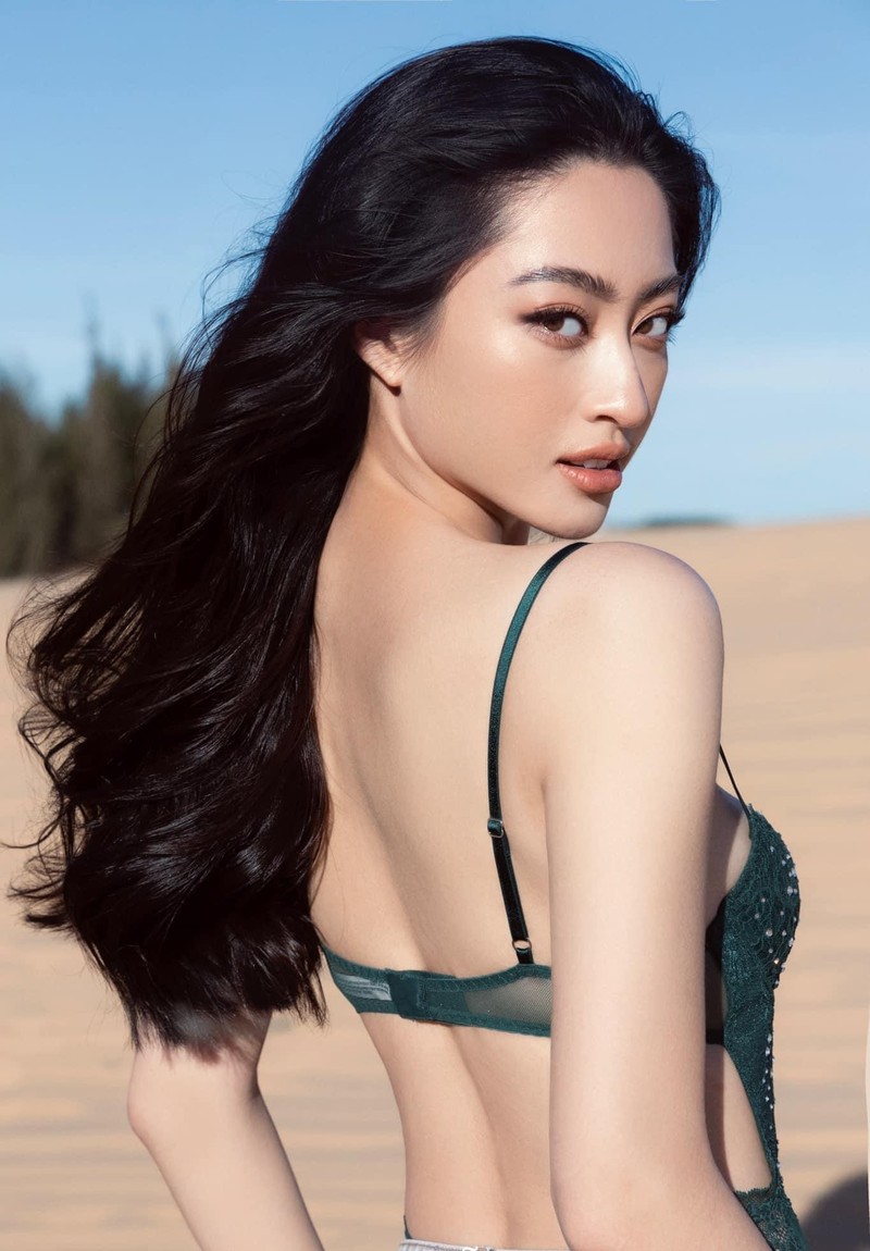 Hoa hậu Lương Thùy Linh khoe dáng ngày càng gợi cảm - ảnh 7