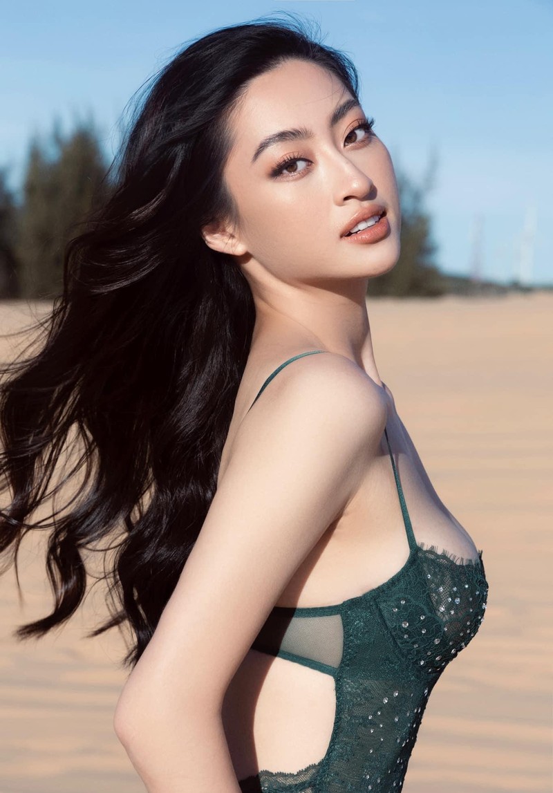 Hoa hậu Lương Thùy Linh khoe dáng ngày càng gợi cảm - ảnh 4