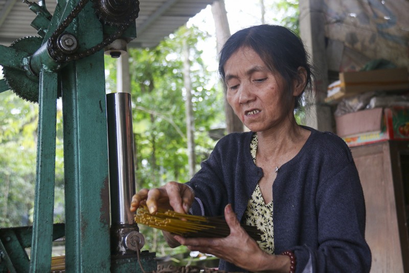 Ngắm làng hương trầm nổi tiếng xứ Huế vào mùa Tết  - ảnh 8