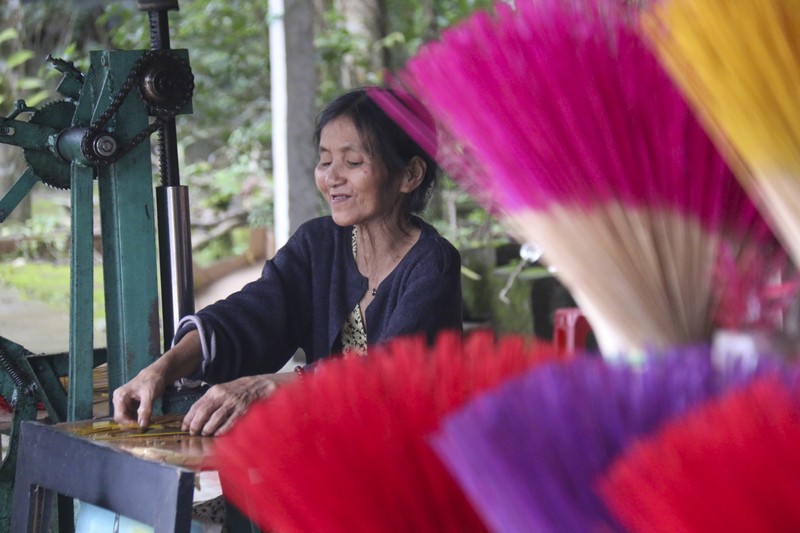 Ngắm làng hương trầm nổi tiếng xứ Huế vào mùa Tết  - ảnh 2