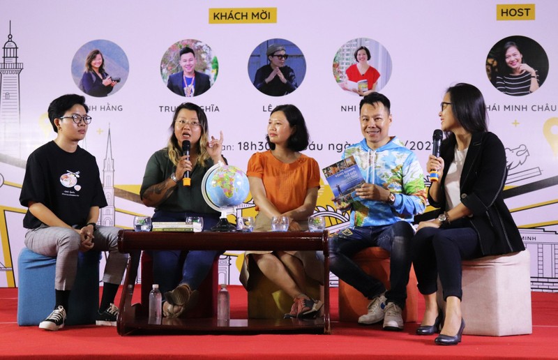 Bùng nổ loạt sách hay, đầy hấp dẫn tại Hội sách xuyên Việt 2022 - ảnh 2