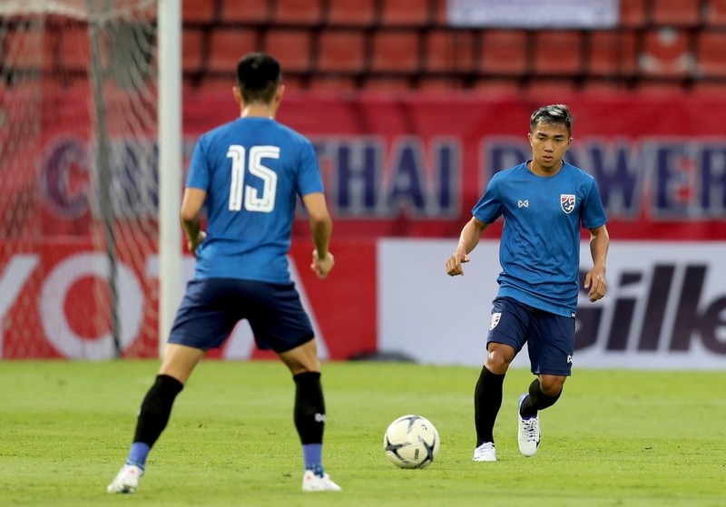 Thái Lan mất ‘Messi Thái’ trong trận mở màn AFF Cup - ảnh 1