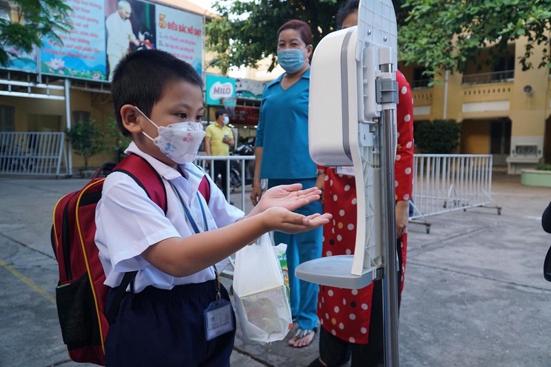 F0 tăng nhanh ở TP.HCM, trường học ‘kêu trời’ vì thiếu kinh phí, kit test - ảnh 1