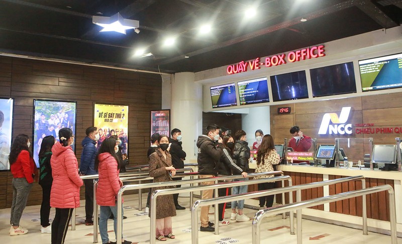 Hà Nội: Tối đầu tiên ở rạp chiếu phim sau gần 1 năm đóng cửa - ảnh 6