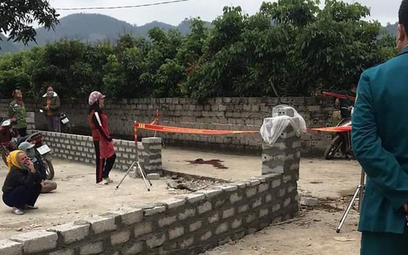 Thái Nguyên: Cặp vợ chồng bị hàng xóm bắn thương vong khi đang xây tường rào  - ảnh 1