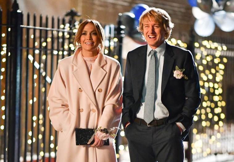 Jennifer Lopez và Owen Wilson đôi đũa lệch hoàn hảo của Marry Me - ảnh 4