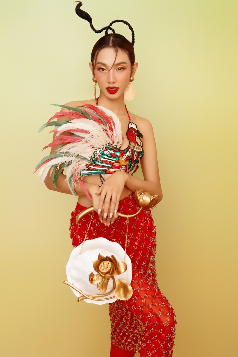 Hoa hậu Thùy Tiên đẹp chuẩn Á Đông trong bộ ảnh Tết - ảnh 5