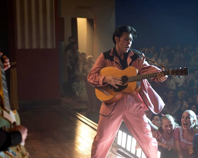 Phim về huyền thoại âm nhạc Elvis Presley tung trailer đầu tiên - ảnh 1
