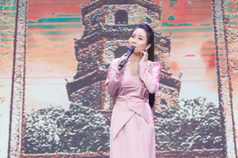 NSƯT Vân Khánh kể về bài hát đã làm nên tên tuổi của mình - ảnh 1