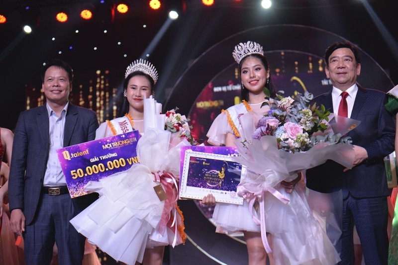 Nữ sinh 16 tuổi đăng quang 'Miss Teen International Việt Nam 2021' là ai? - ảnh 22