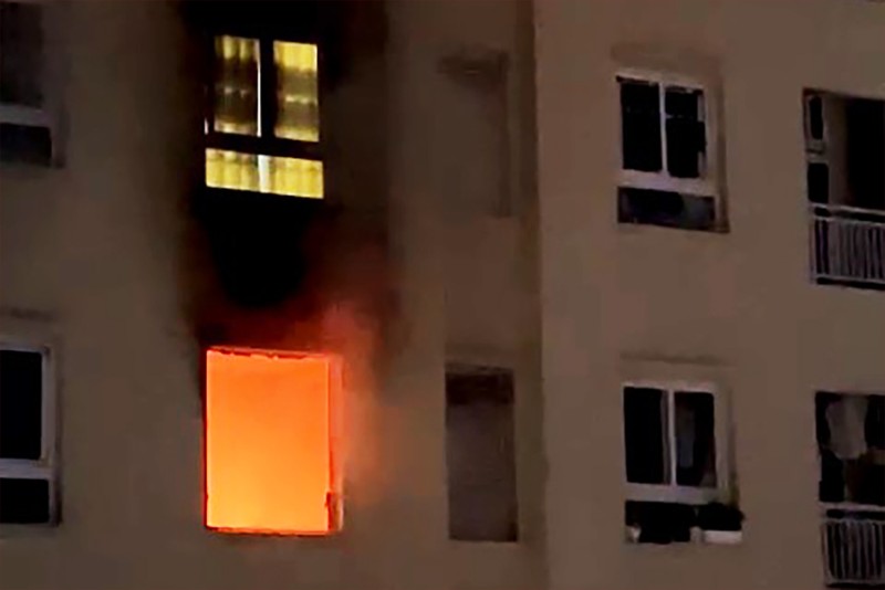 Cháy kèm tiếng nổ ở chung cư Tô Ký Tower nghi do phóng hỏa - ảnh 2