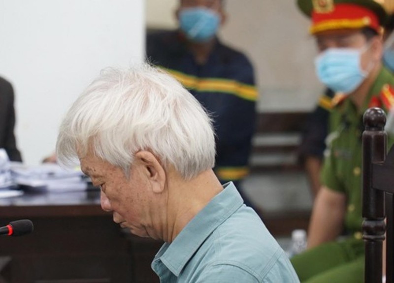 2 cựu chủ tịch Khánh Hòa bị đề nghị từ 5 đến 7 năm tù  - ảnh 3