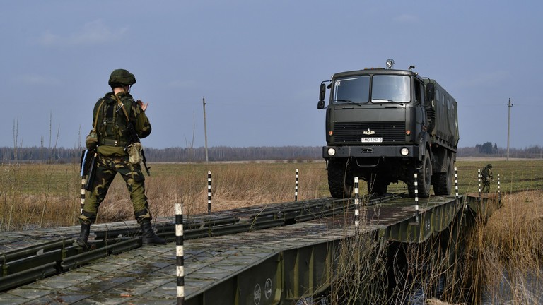 Mỹ: Sẽ không để yên Belarus nếu cho Nga dùng lãnh thổ tấn công qua Ukraine - ảnh 1