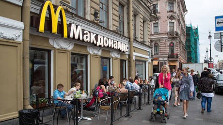 Một loạt doanh nghiệp thực phẩm nổi tiếng quyết định dừng hoạt động ở Nga - ảnh 3
