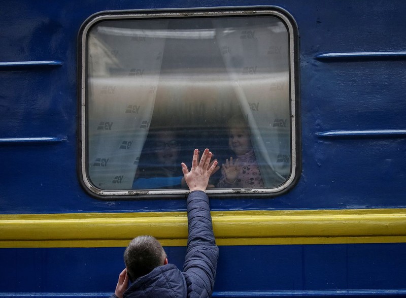 UNICEF: Hơn 1 triệu trẻ em rời bỏ Ukraine kể từ khi Nga mở chiến dịch quân sự - ảnh 1
