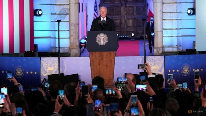 Sau phát ngôn rắn về ông Putin, ông Biden nói không kêu gọi thay chế độ ở Nga - ảnh 1