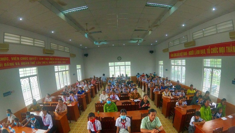 Bình Thuận dừng dạy bán trú và dạy 2 buổi/ngày với cấp tiểu học, mầm non - ảnh 1