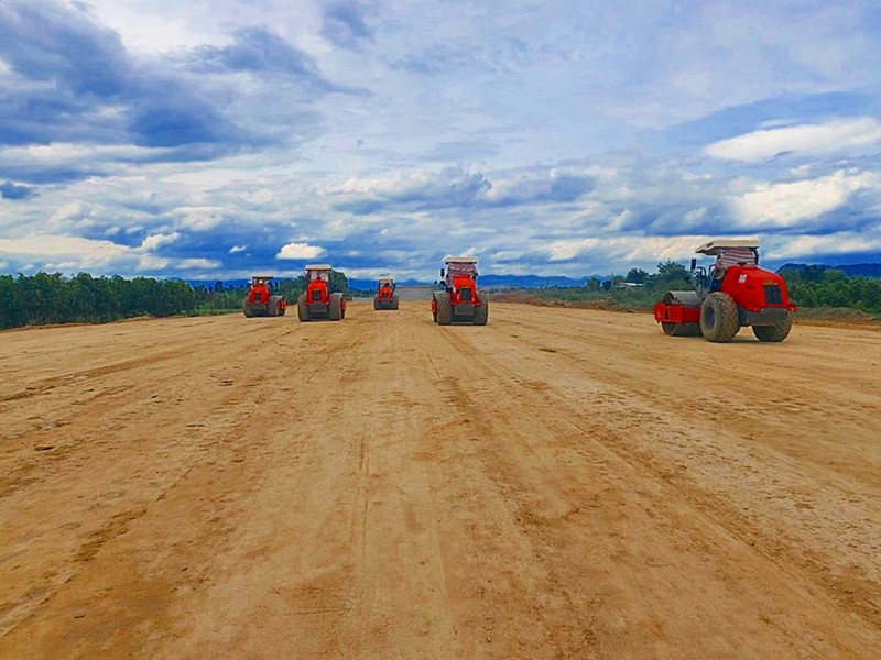 Nhiều nhà thầu thi công cao tốc Vĩnh Hảo - Phan Thiết yếu kém - ảnh 1