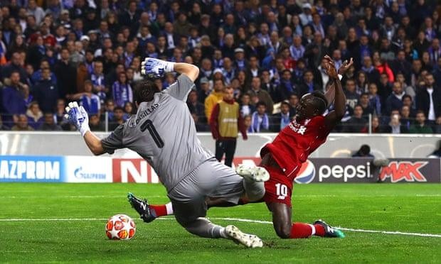 Hàng công tỏa sáng, Liverpool 'vùi dập' Porto vào bán kết - ảnh 2