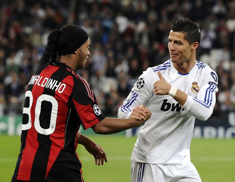 Ronaldo bỏ Messi, chọn Ronaldo và Ronaldinho là 2 cầu thủ vĩ đại nhất - ảnh 3