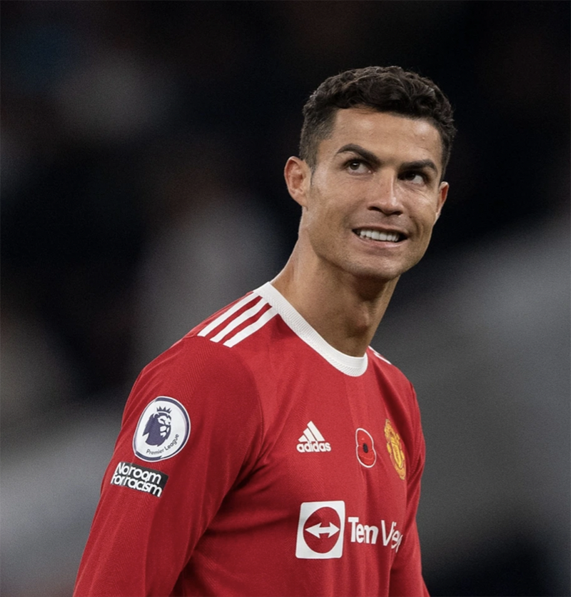 Ronaldo thực hiện động thái thống nhất phòng thay đồ MU - ảnh 5