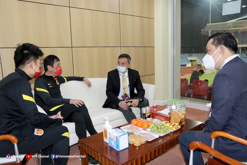 VFF trao đổi với chủ tịch LĐBĐ Trung Quốc về phát triển bóng đá - ảnh 3