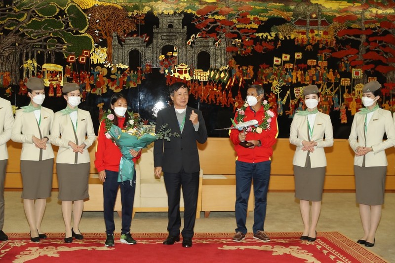 Tuyển nữ Việt Nam 'mang World Cup về cho mẹ': Bây giờ mới là Tết - ảnh 18