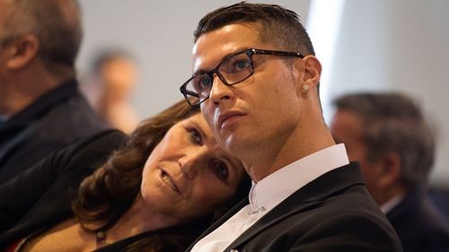 MU chính thức ký hợp đồng với Cristiano Ronaldo Jr - ảnh 4