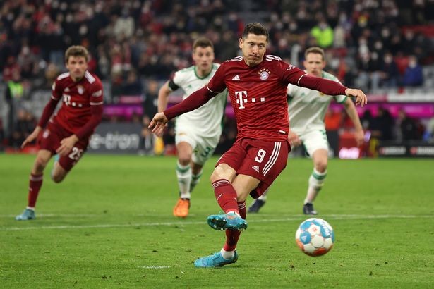 Lewandowski cân bằng kỷ lục vô tiền khoáng hậu của Muller - ảnh 2