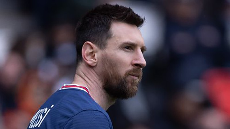 Bị túm cổ, Messi hoảng hốt kêu người đàn ông dừng lại - ảnh 3