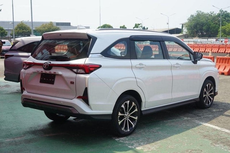 Chưa bán chính thức, người dùng đã lo lắng Toyota Veloz sẽ bán 'bia kèm lạc' - ảnh 2