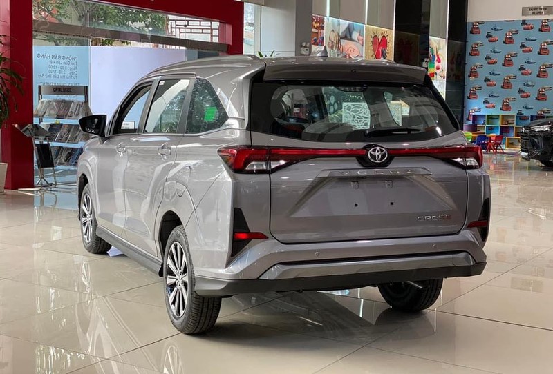 Muốn mua bộ đôi xe Toyota, khách hàng phải mua kèm phụ kiện - ảnh 2