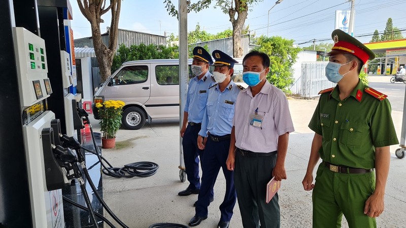 Ngày mai: Giá xăng tăng cao, cung ứng xăng sẽ bình thường trở lại? - ảnh 2