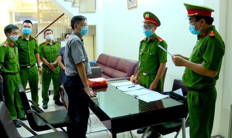 Đề nghị truy tố 2 cựu chủ tịch Khánh Hòa cùng 5 cựu lãnh đạo - ảnh 2