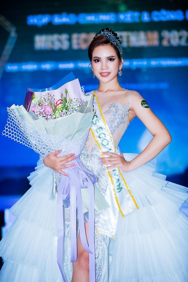 Á hậu Hoài Phương sẽ thay hoa hậu H'Cúc ÊBan chinh chiến Miss Eco International - ảnh 1
