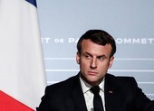Ông Macron yêu cầu đóng cửa trường học, không hoãn bầu cử