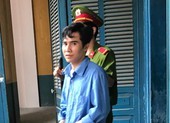 Chia tay đòi quà còn phóng lửa đốt người yêu