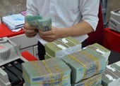 Lãi suất huy động chưa ngừng... 'rơi'