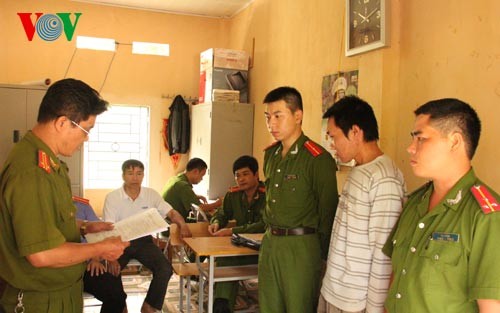 Đánh chết bạn nhậu rồi ném xác xuống ao phi tang ảnh 1