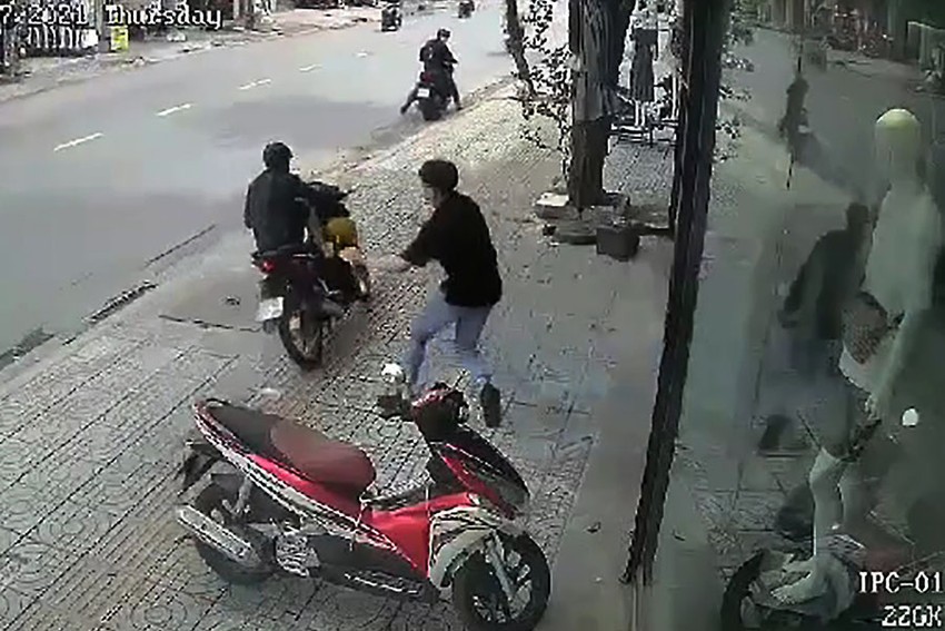 Rộ nạn trộm xe máy sau giãn cách ở TP.HCM ảnh 1